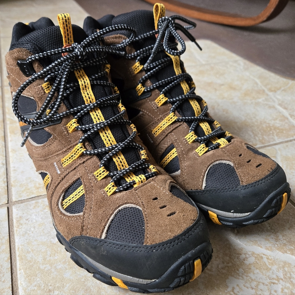 Merrell Waterproof suede GunSmoke Mid Height Hiking/Walking Boots